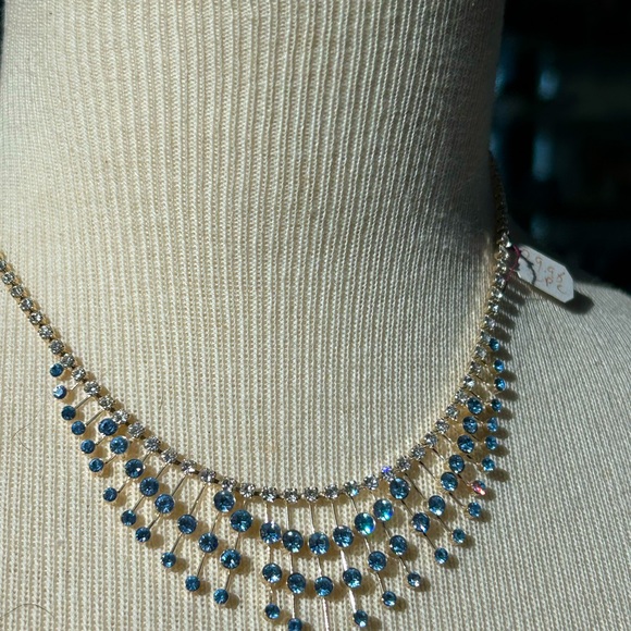 2 PIECE BLUE RHINESTONE AND CLEAR SET SM BLUE DROPS WITH CLEAR /SILVER - Picture 15 of 16